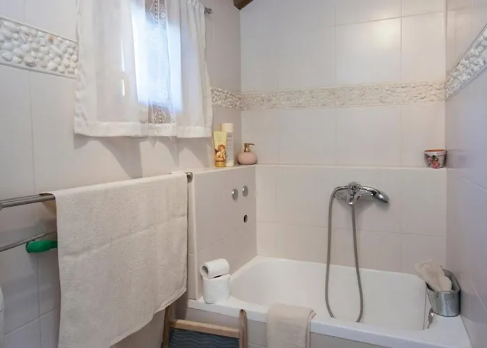 Stella * Zaton (Sibenik-Knin)